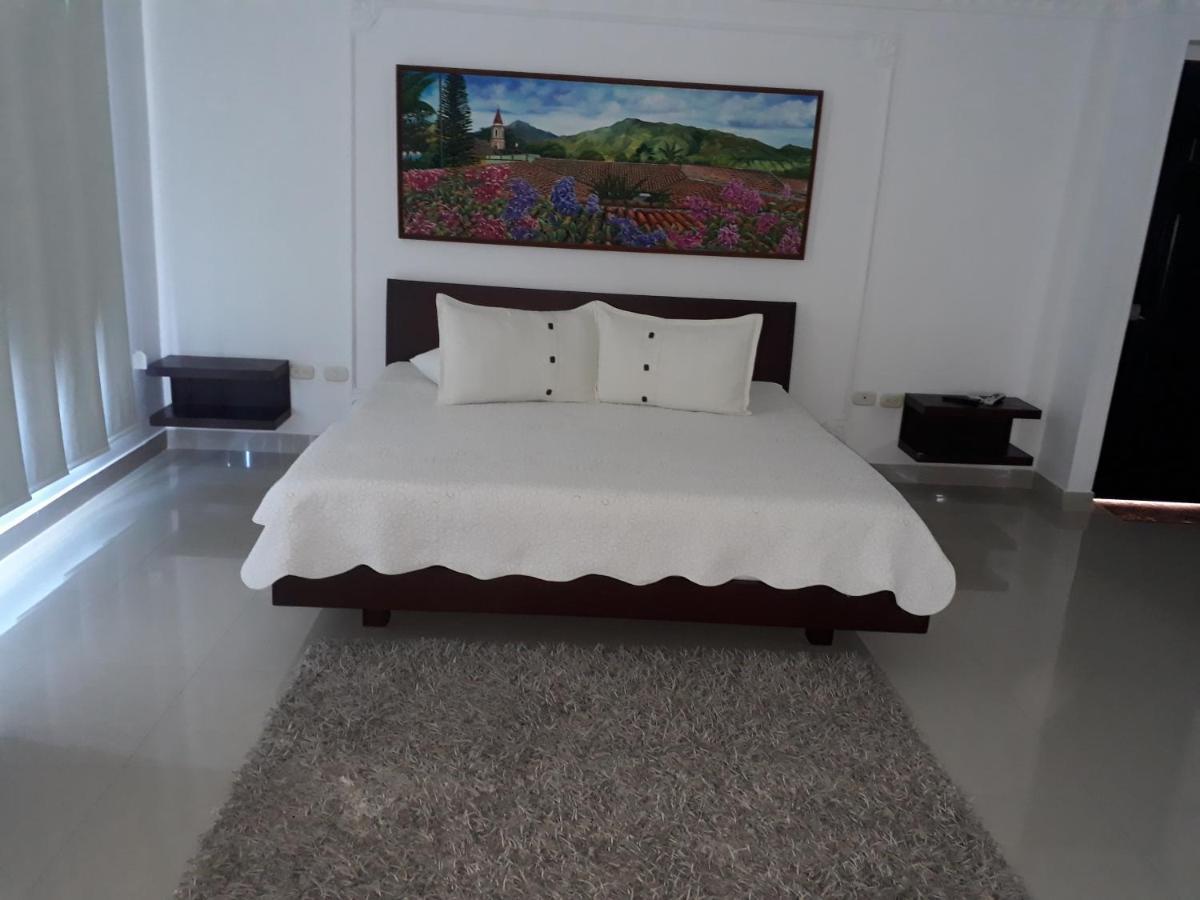 Hotel Boutique Ceiba Real Gigante Esterno foto